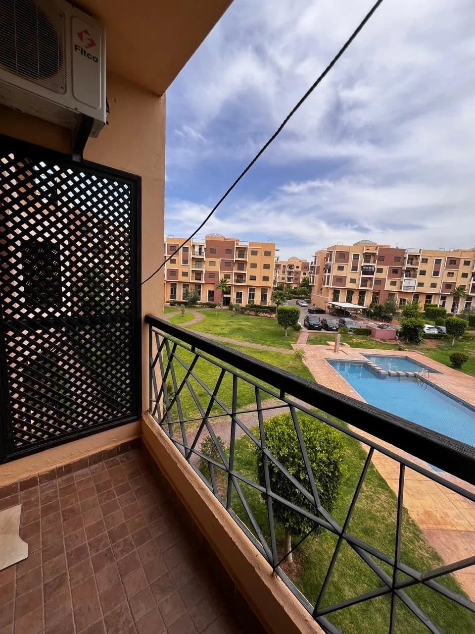 Appartement meublé 3 chambres avec piscine à Marrakech