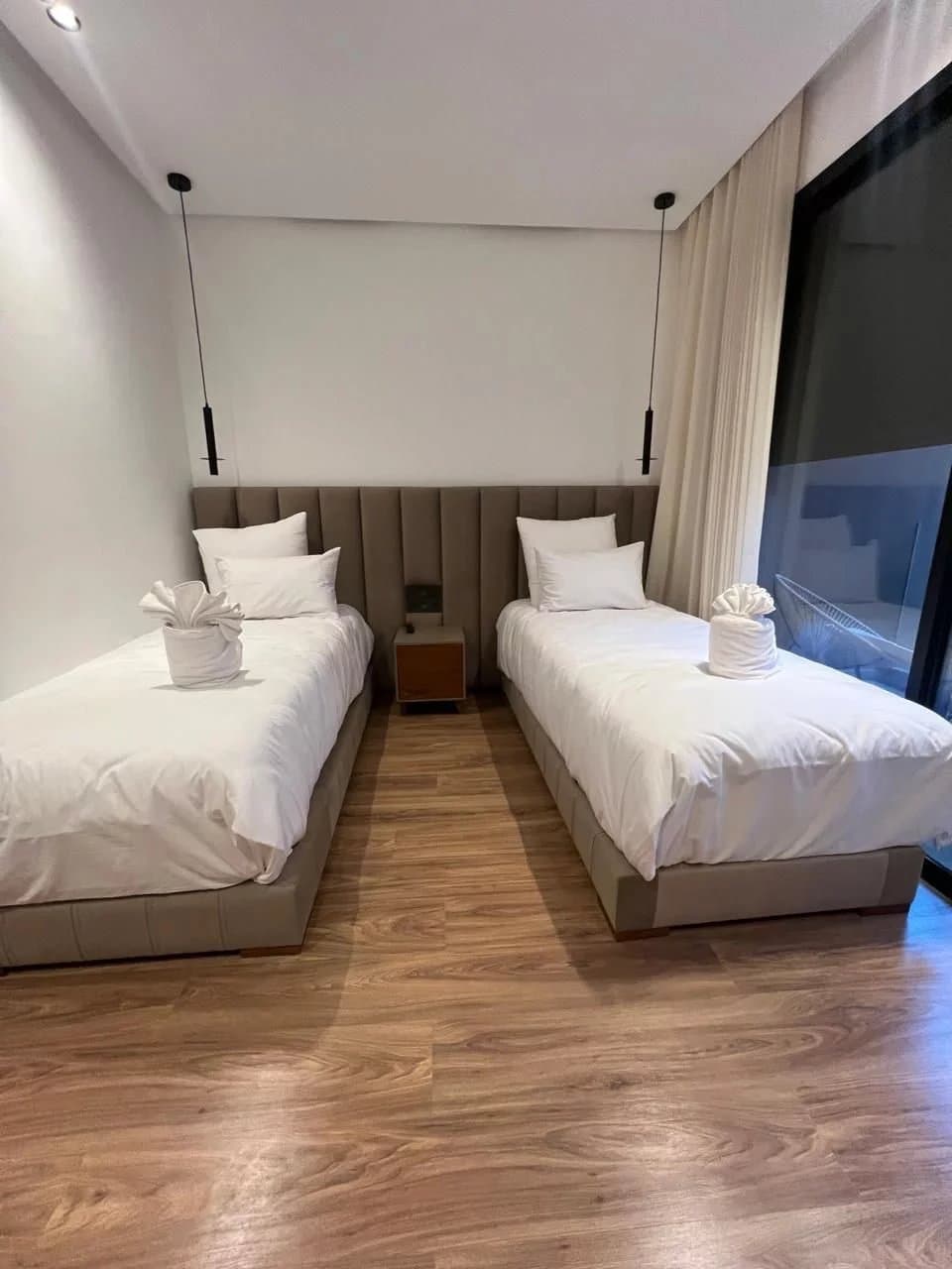 DUPLEX 2 CHAMBRES À VENDRE – VICTOR HUGO, MARRAKECH – MEUBLÉE - 165M²